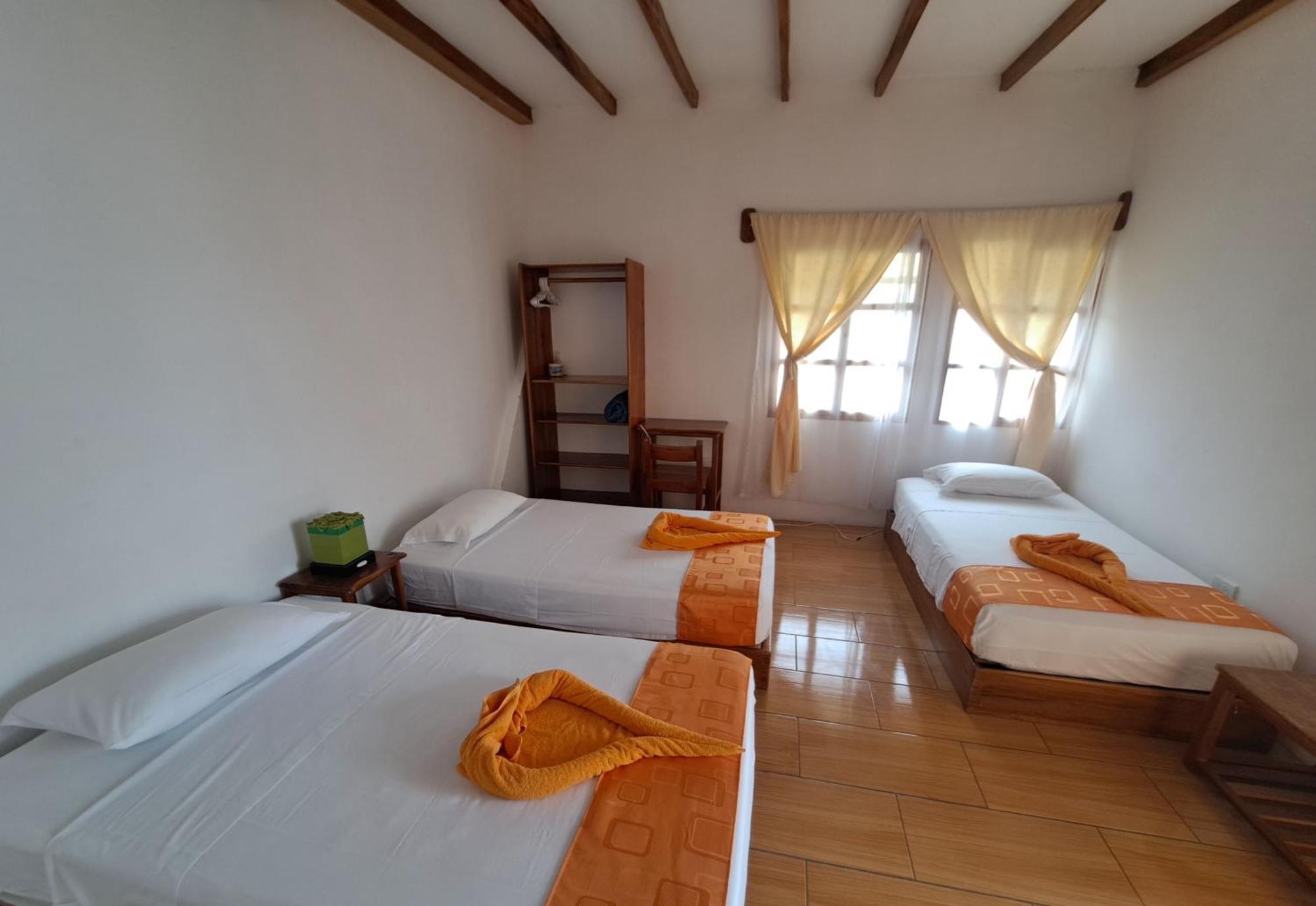 Hostal Tero Real Puerto Villamil Rom bilde